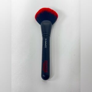 MAC x STRANGER THINGS Limited Edition 140SES Synthetic Face Brush FULL SZ